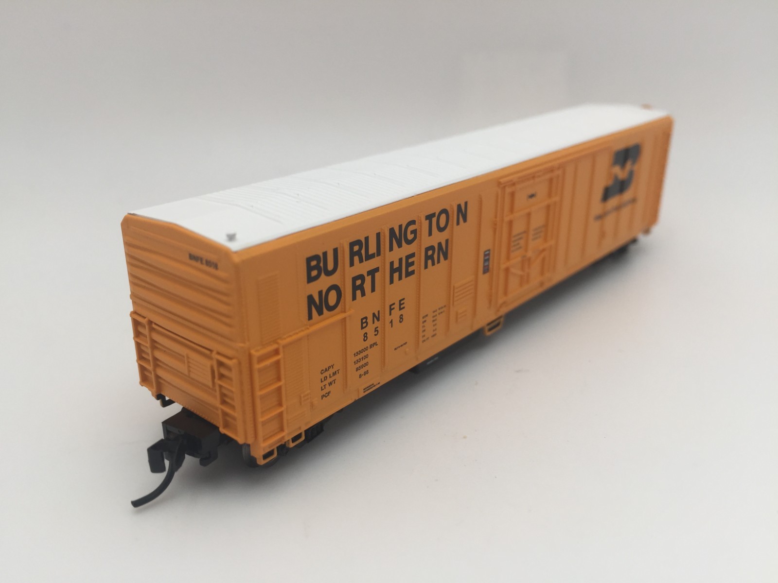 Red Caboose N Scale RN-18608-02 BNFE N R-70-15 Mechanical Reefer Rd #8518