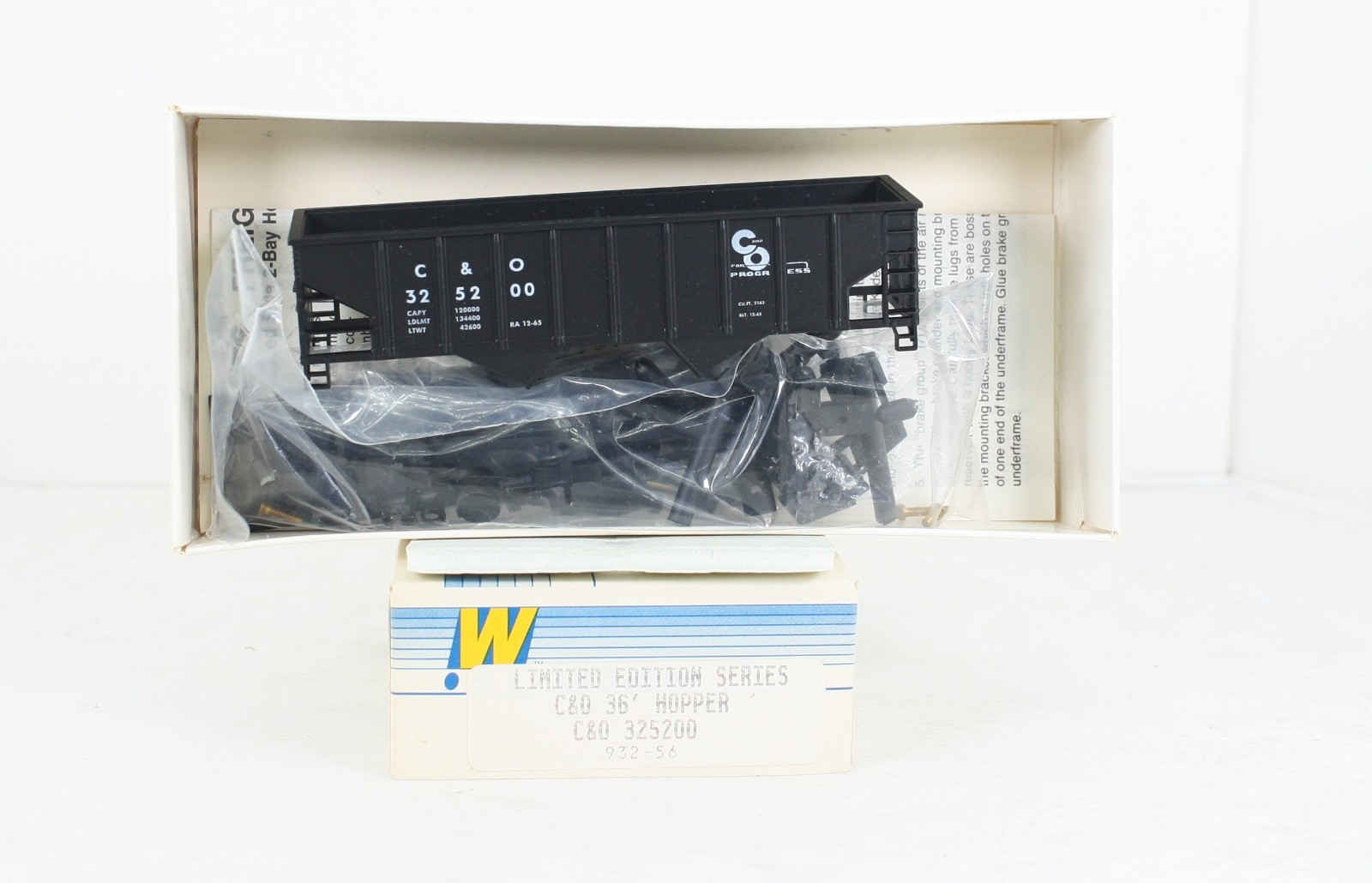HO Walthers 932-56 Chesapeake & Ohio 36’ Hopper Kit C&O 325200 Limited Edition