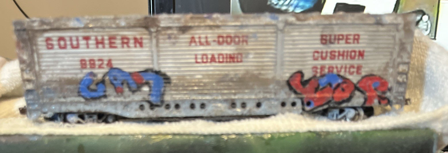 HO Scale Custom Graffiti + Weathered Southern All Door Box Car.