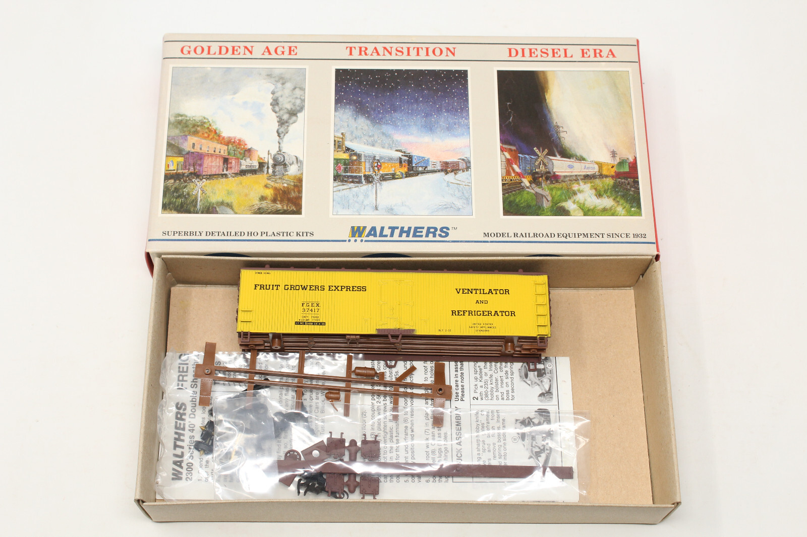 HO Walthers 932-2306 40′ Dreadnaught Reefer Fruit Growers Express FGEX 37417 Kit