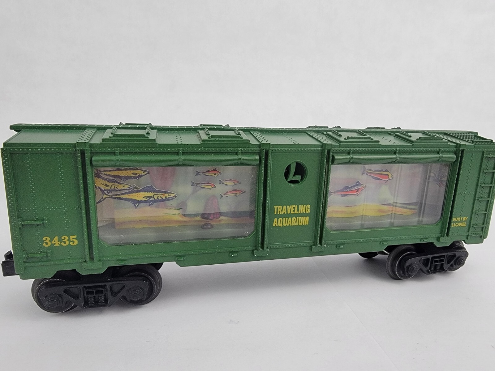 Lionel 3435 Aquarium Car. Postwar. Works.