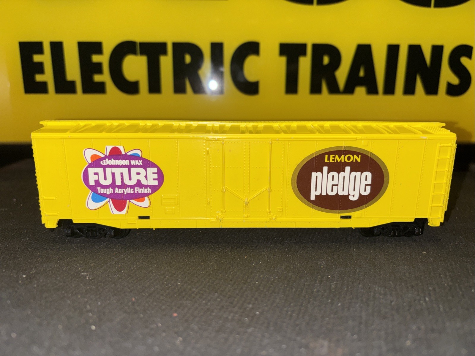 Tyco 50’ Pledge HO Boxcar From Johnson Wax Set, All Steps, Clean