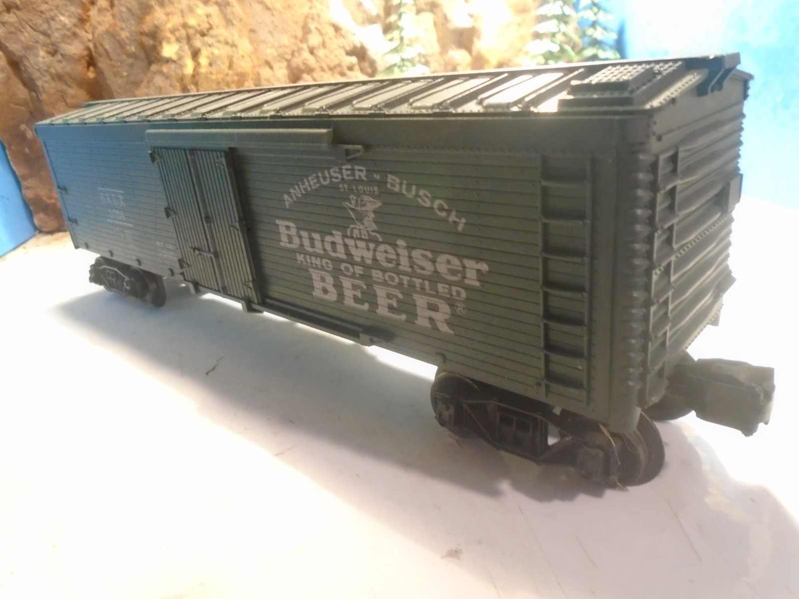 LIONEL BUDWEISER BILLBOARD SLIDING DOOR REEFER SRLX 5704, 5-218-5