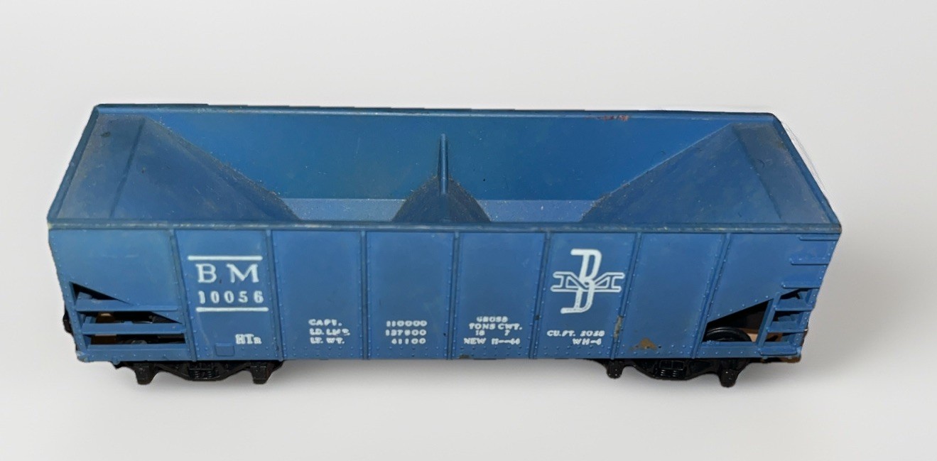 3 Vintage HO Scale Hopper Train Cars – 4 Bay & 2 Bay