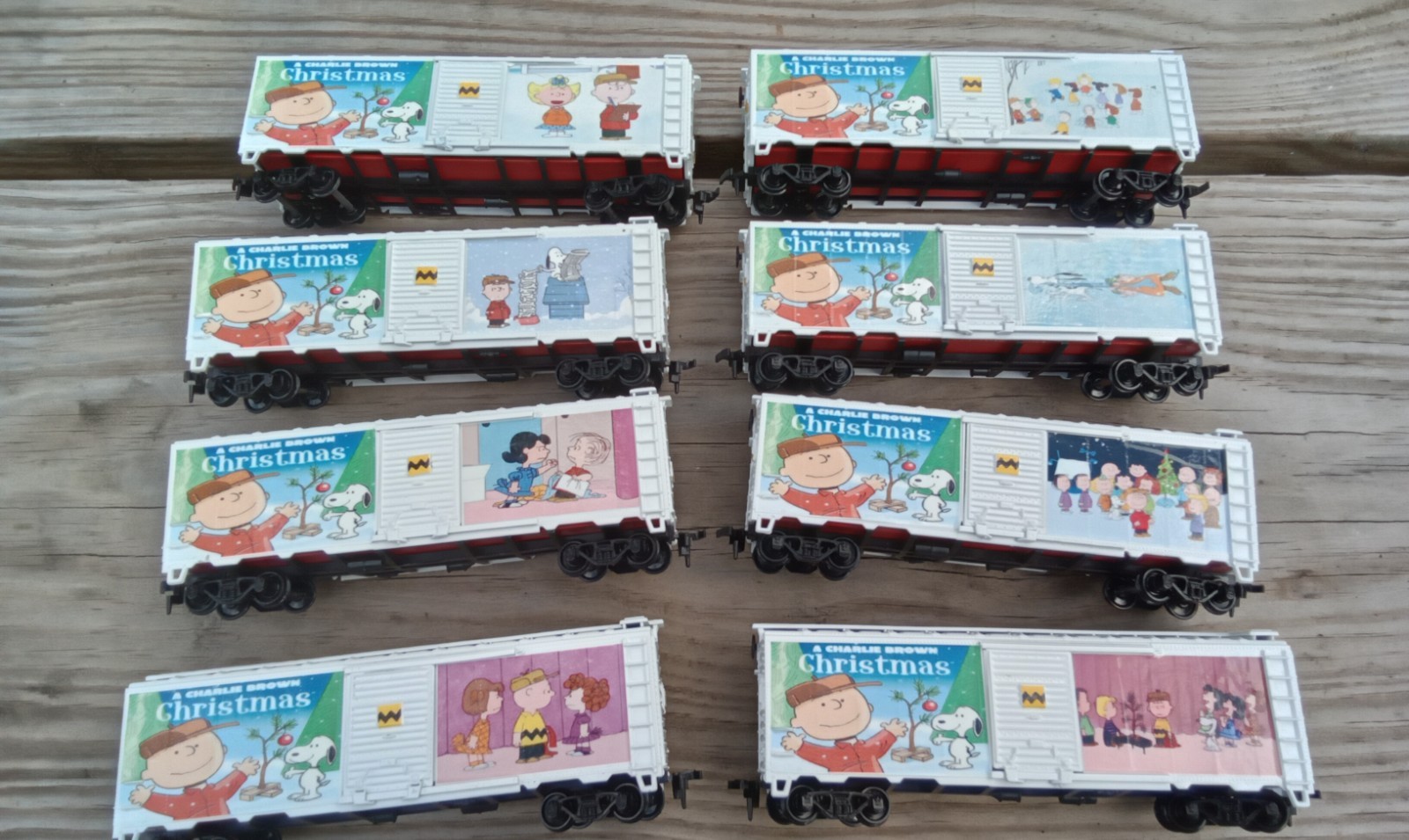 A Charlie Brown Christmas model train set HO scale athearn boxcar Snoopy peanuts