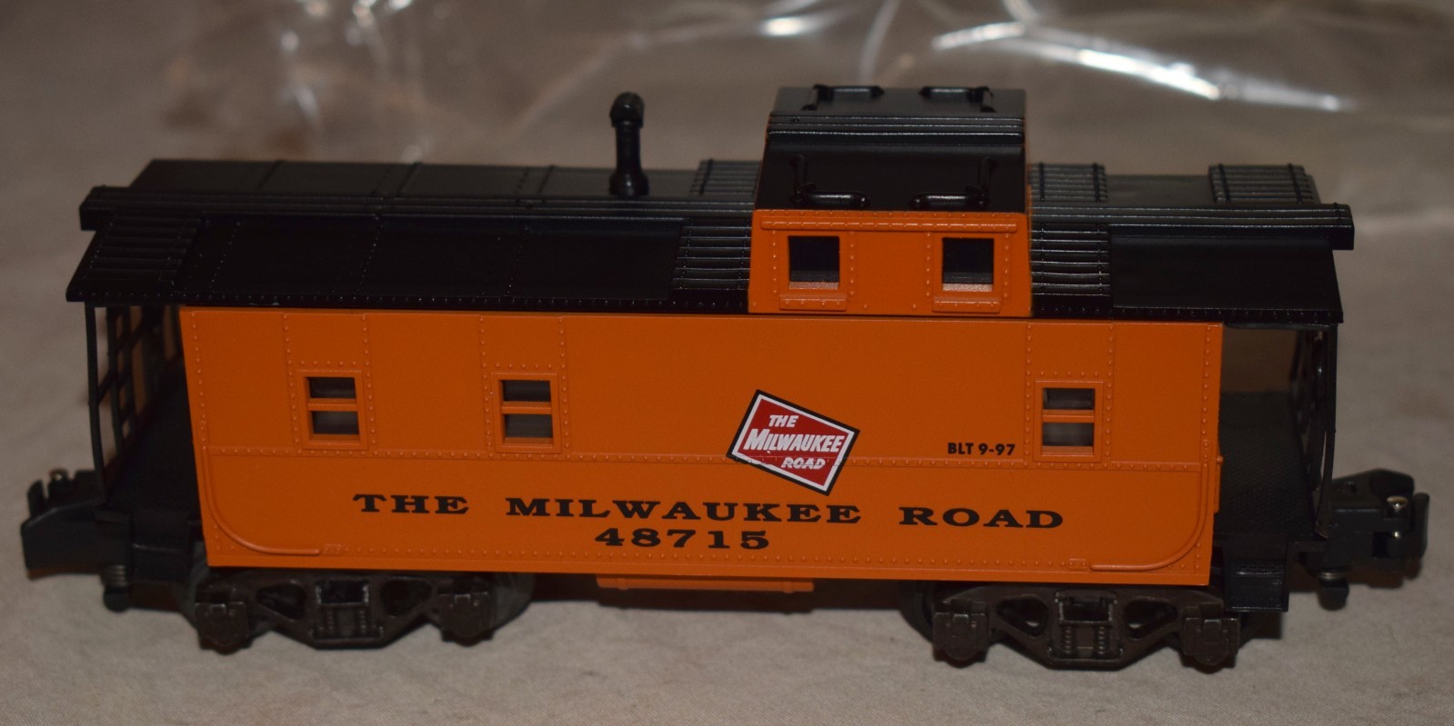 American Flyer 6-48715 1060 Milwaukee Road Caboose – S Gauge NEW in Box