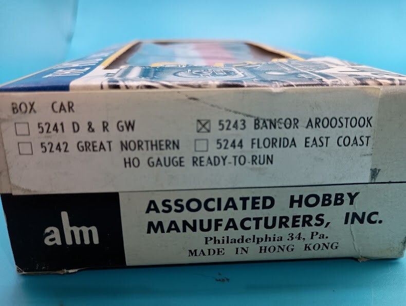 AHM VINTAGE HONG KONG STATE OF MAINE BANGOR & AROOSTOOK HO BOX CAR RTR