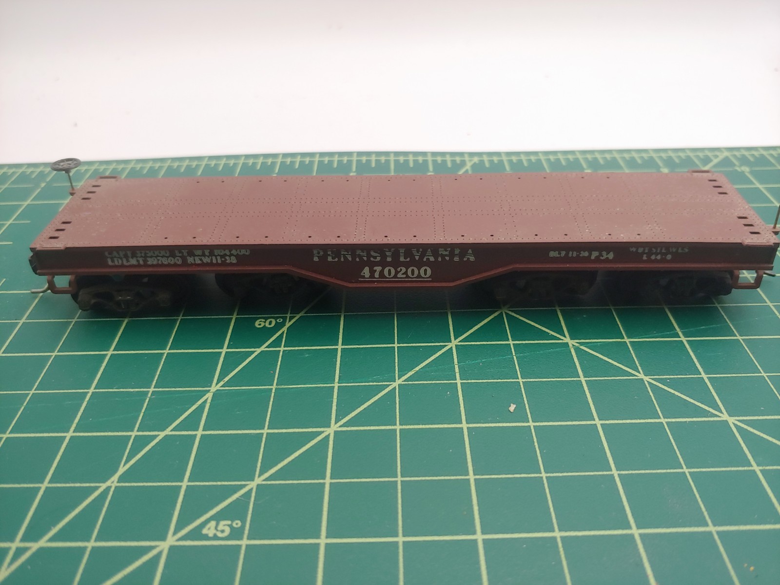 Pennsylvania Railroad F34 Heavy Duty Diecast Sprung 4-Truck Flat Car 470200