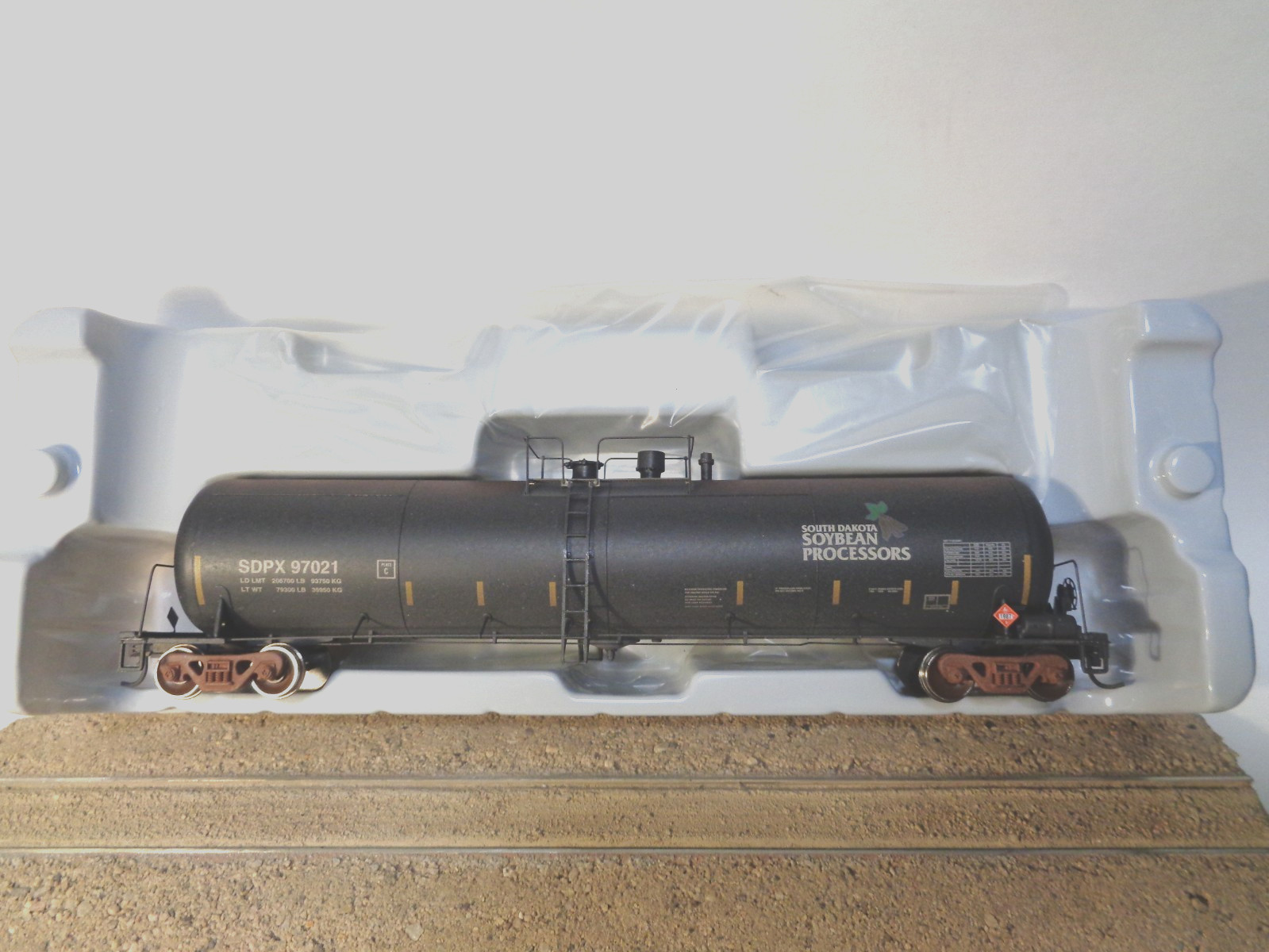 Athearn HO Custom Weathered SDPX 30k Gal. Ethanol Tank Car.