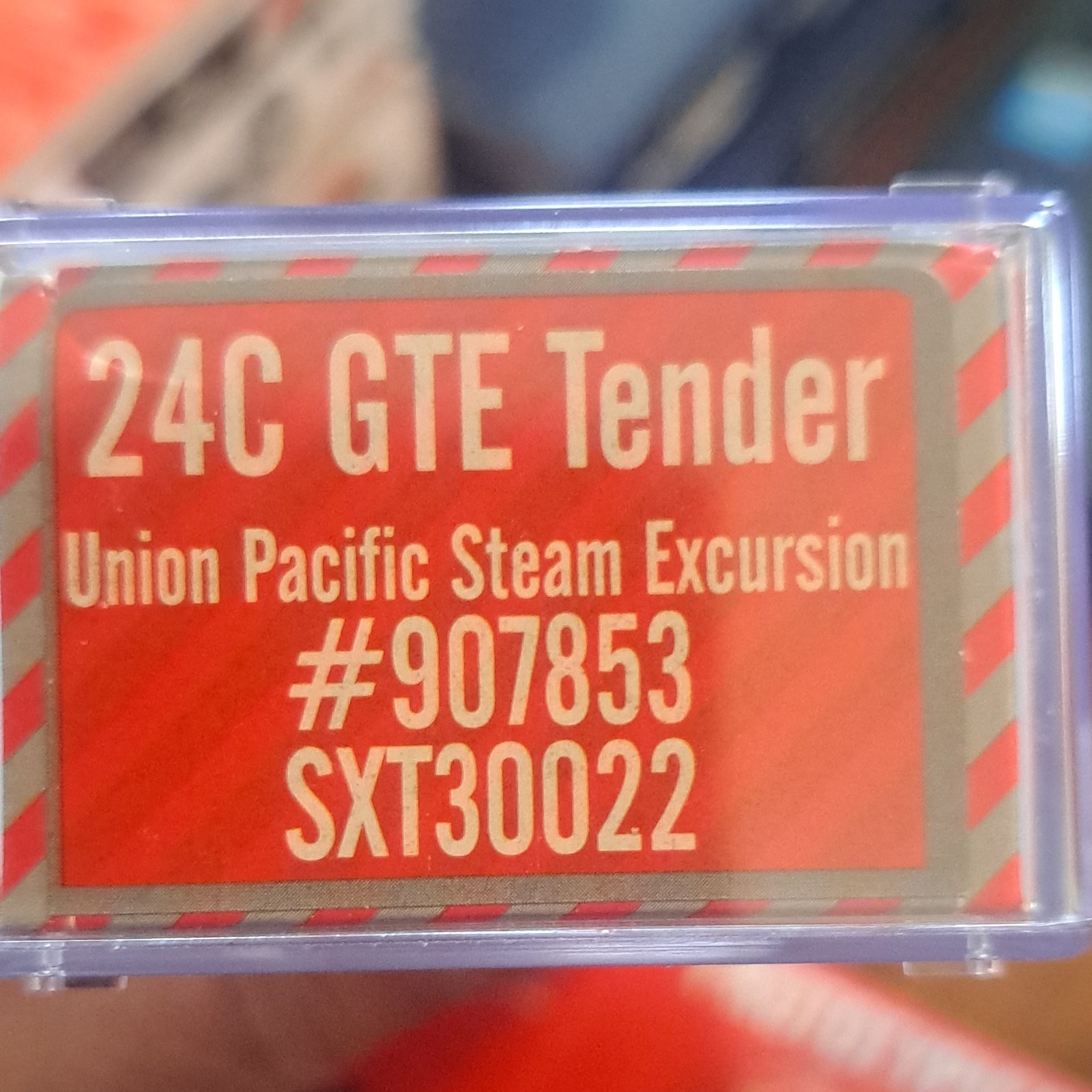 ( Random pick ) Union Pacific BNSF KCS Tender Covered Hopper Freight Cars