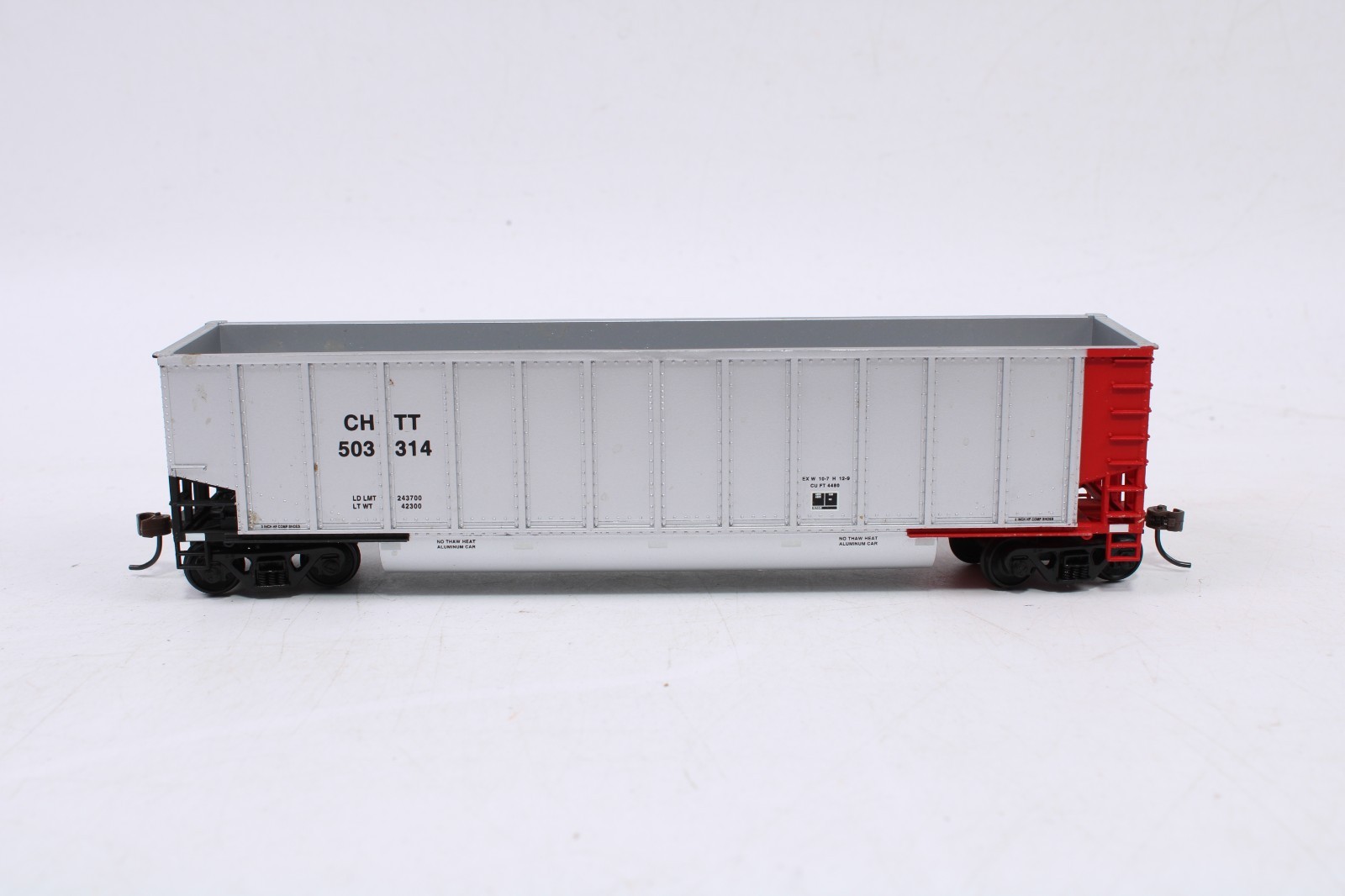 Walthers HO Scale 932-5335 Bethgons (6-Packs) CHTT (Silver/Red)