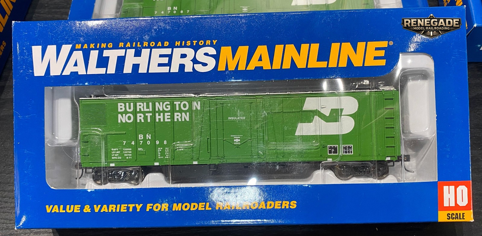 Walthers Mainline HO BN 50′ Mechanical Reefer Lot (5 Cars) 910-3778/3779/3780