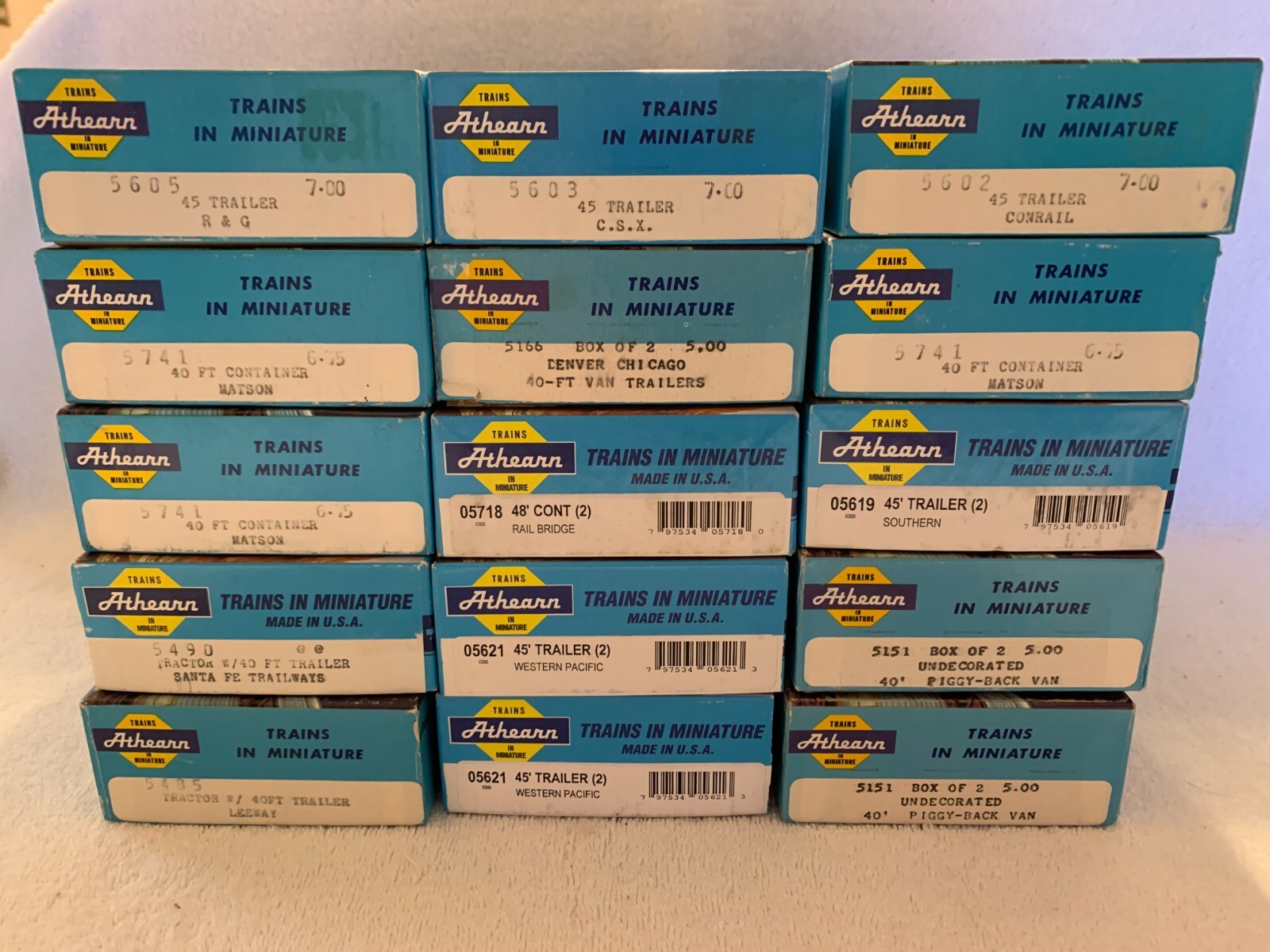 Athearn HO Scale Trailers, Containers, Piggyback Vans, Chasis (Various Carriers)