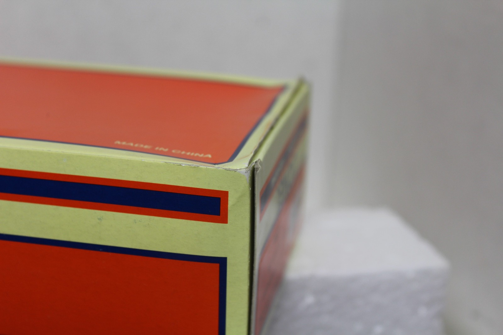 LIONEL #37004 AREA 51 SEARCHLIGHT CAR