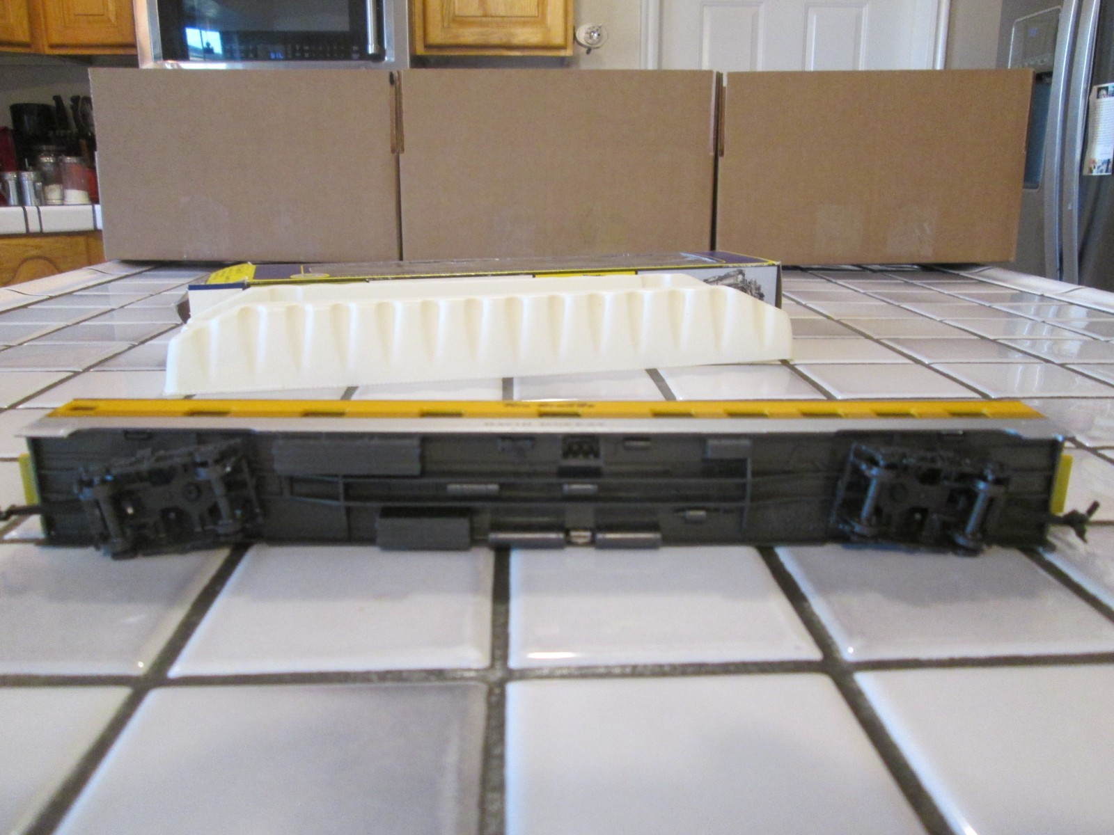 AHM/RIVAROSSI DENVER & RIO GRANDE WESTERN PASSENGER CAR HO SCALE