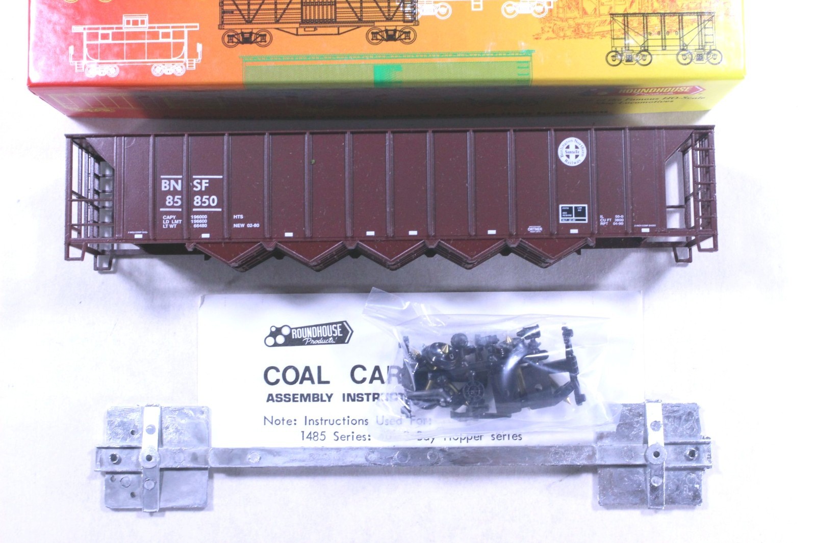 HO Roundhouse BNSF 55ft Ortner Rapid-Discharge Hopper #85850 New Unassembled Kit