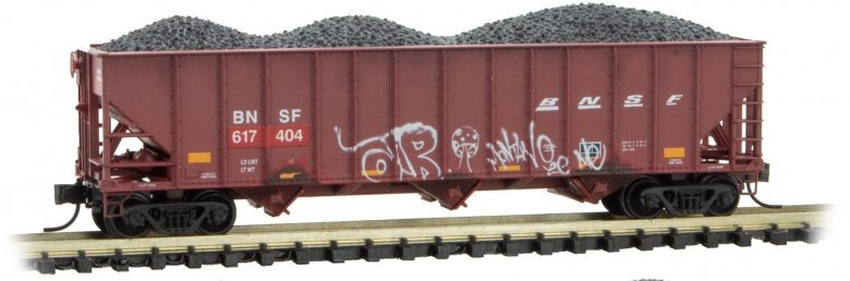 BNSF 100 Ton 3-Bay Coal Hopper w/load Weathered Graffiti MTL#108 52 370 N SCALE