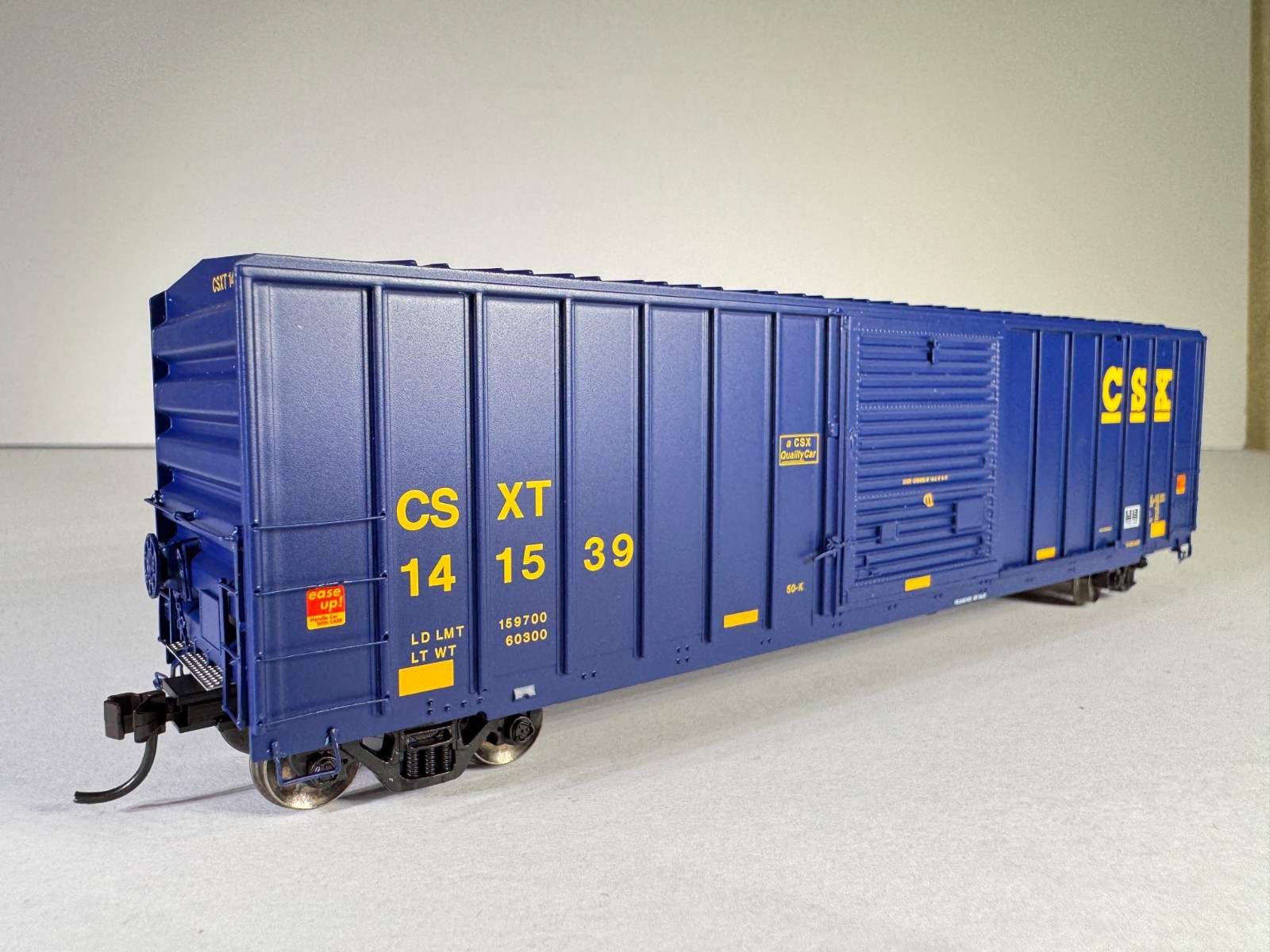 Atlas HO Master Line 20006205 – FMC 50′ SD Box Car – CSX 141539 – NEW/NIB