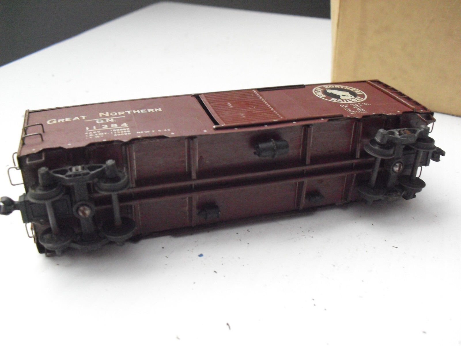 Worn Vintage 1950s HO Scale Kit Built Wood Metal Great Northern Box Car 5 3/4″ L