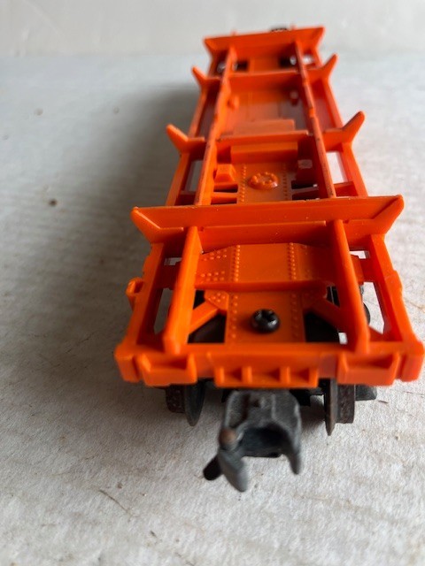 LIONEL POSTWAR 6362 – O Gauge – Orange – RAIL TRUCK CAR #636255 – with Box!