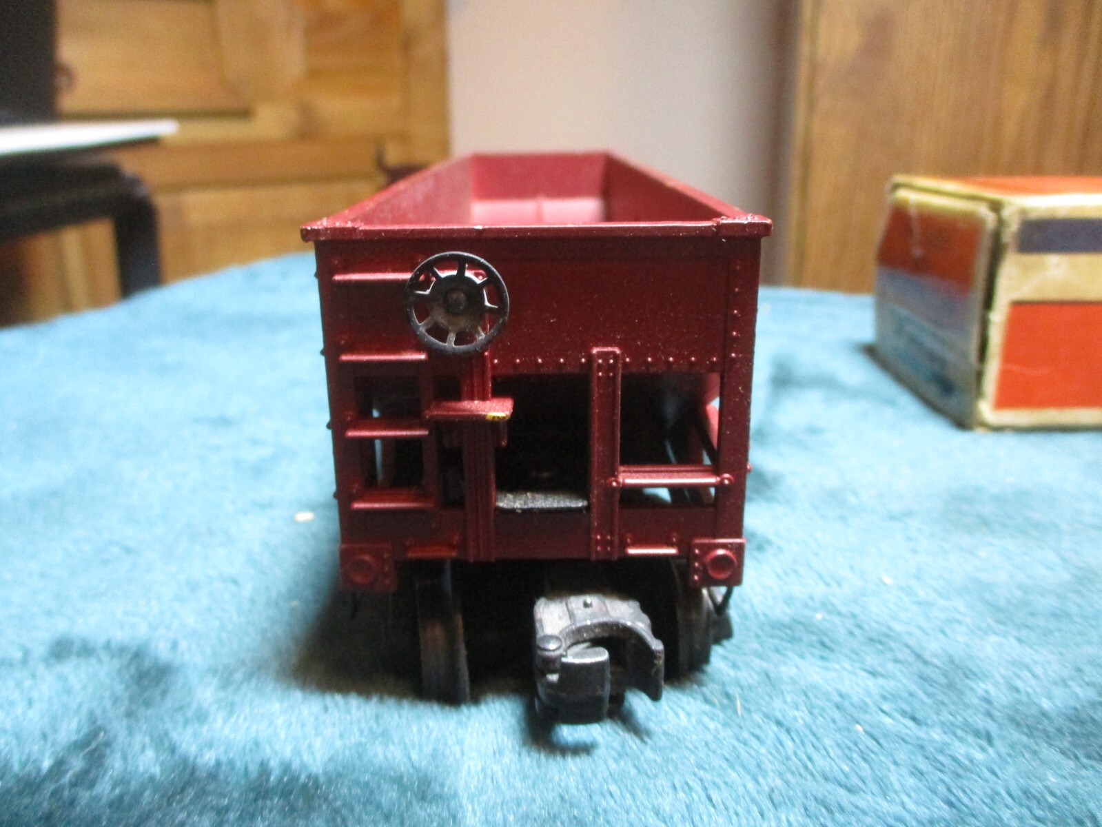 Lionel Post War O Gauge Lehigh Valley LV 25000 Tuscan 2-Bay Hopper Cars W/Box