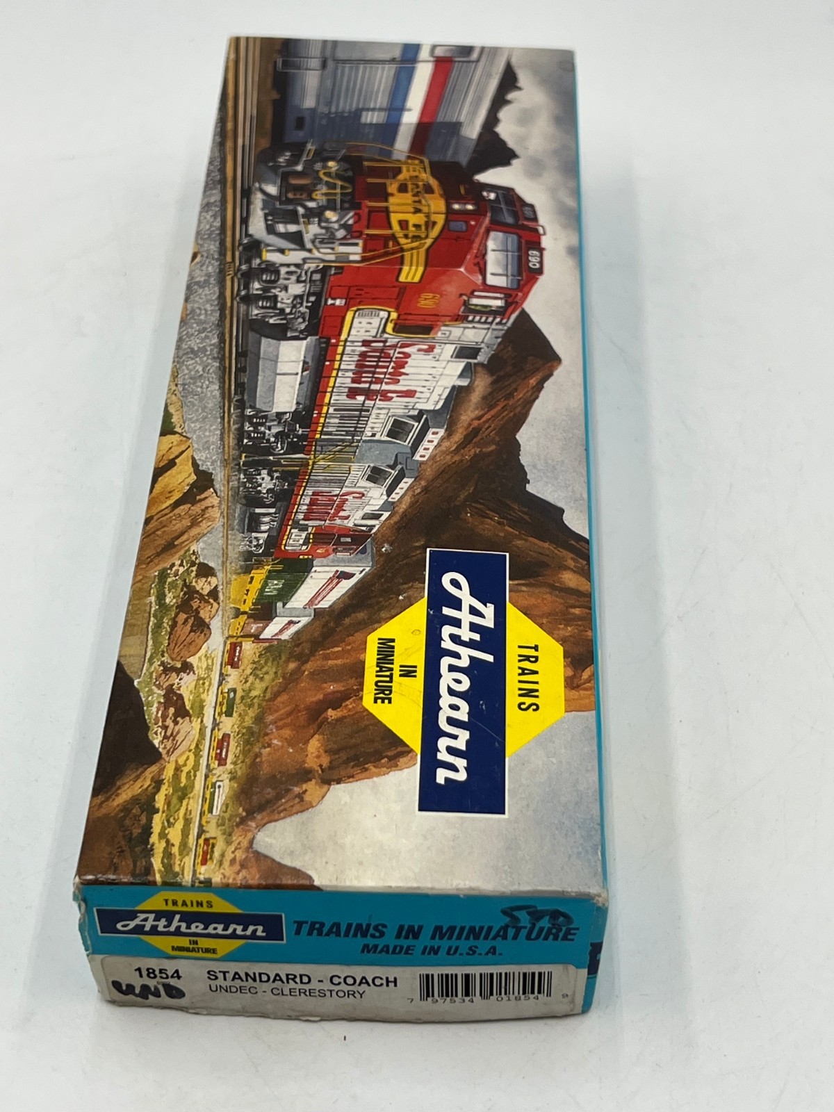 Athearn HO Scale Great Northern Standard Coach Empire Builder Blue Box Kit 1083