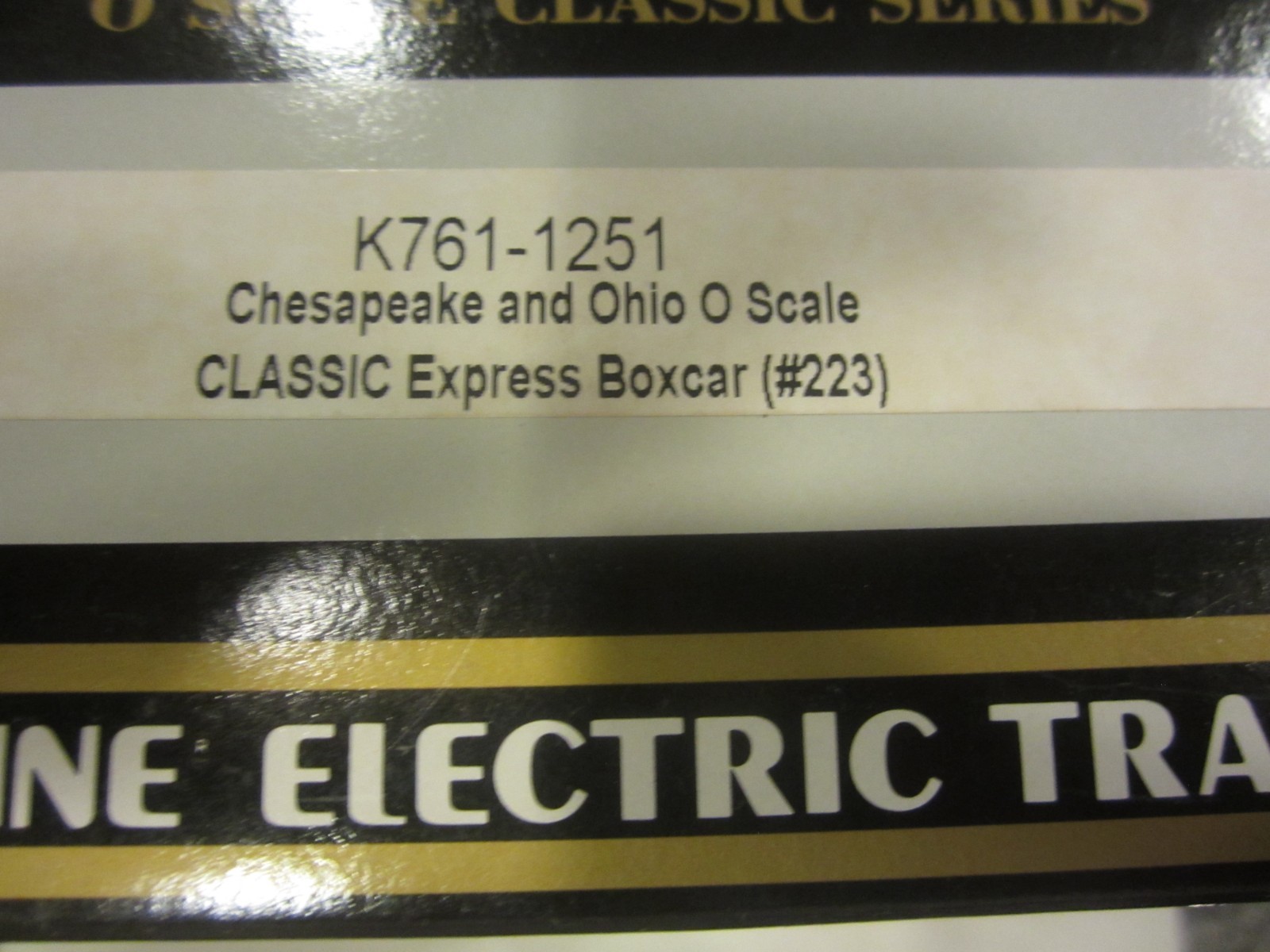 K-Line 761-1251 C&O (Chesapeake & Ohio) O Scale REA Boxcar 223 Multi-Striped