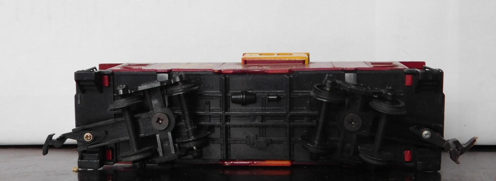Bachmann Local-Only-Caboose ~ SANTA FE ~ Rd# ATSF 999628 – HO