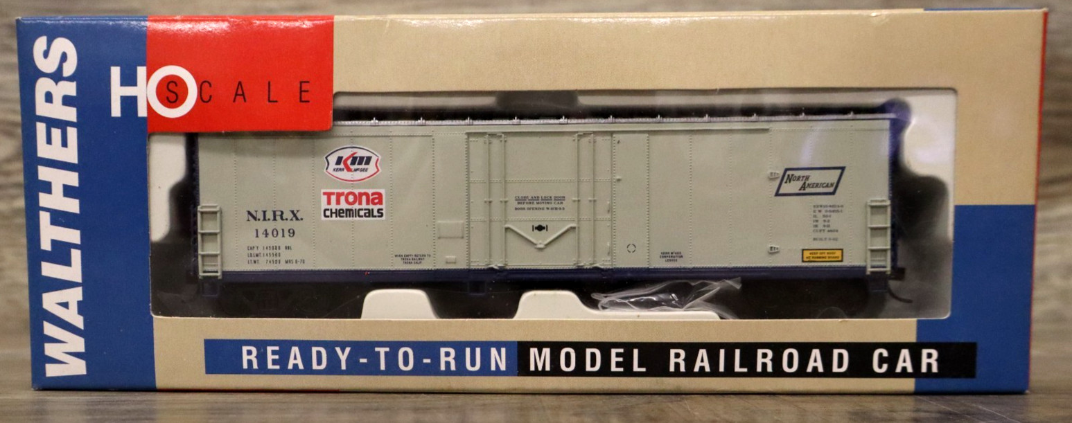 Vintage HO Walthers 932-3462 Kerr McGee North American 50’ Smoothside Boxcar