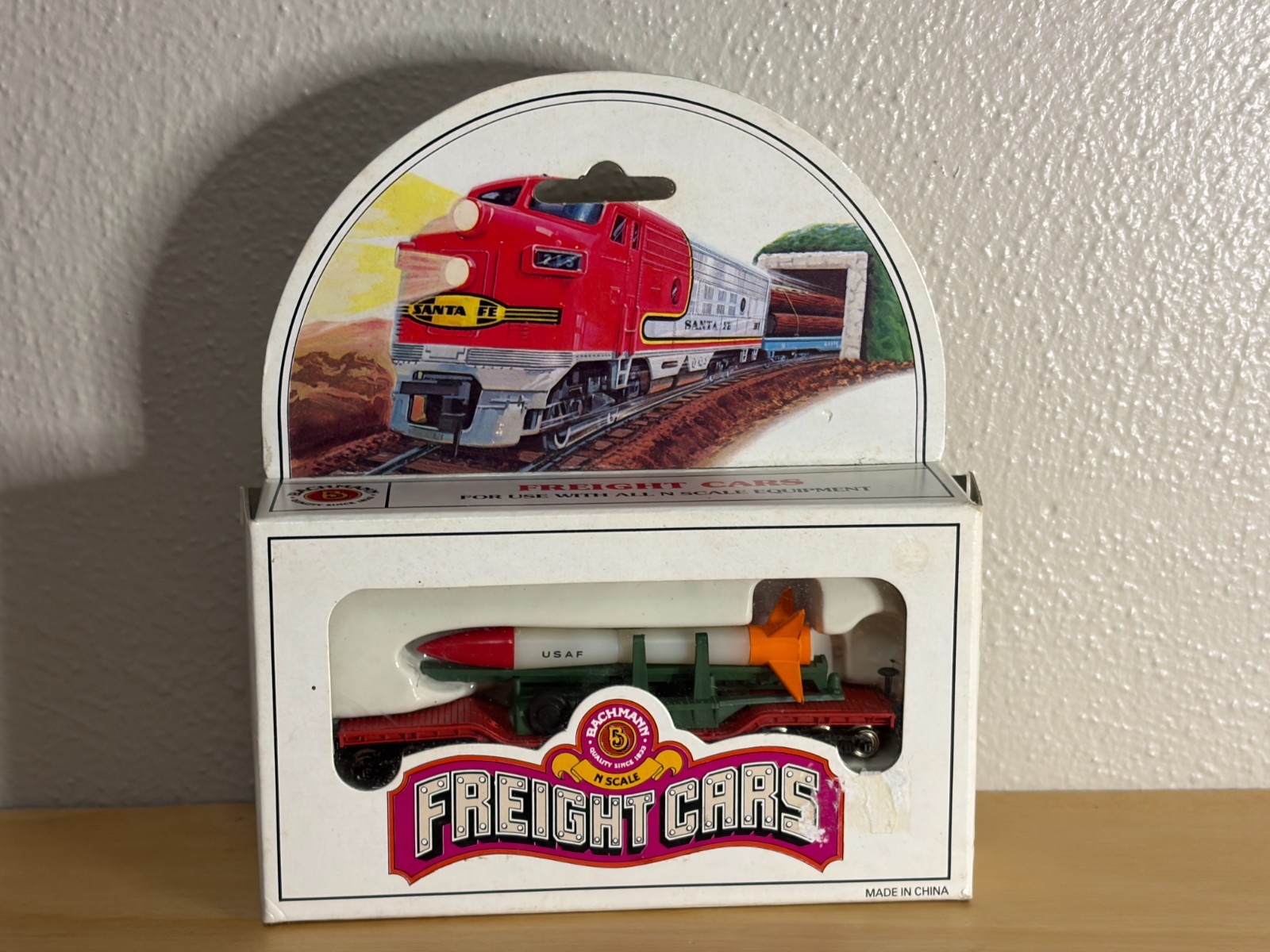 Vintage Bachmann N Scale Item #71391 Flatcar w/Missile, New in Box