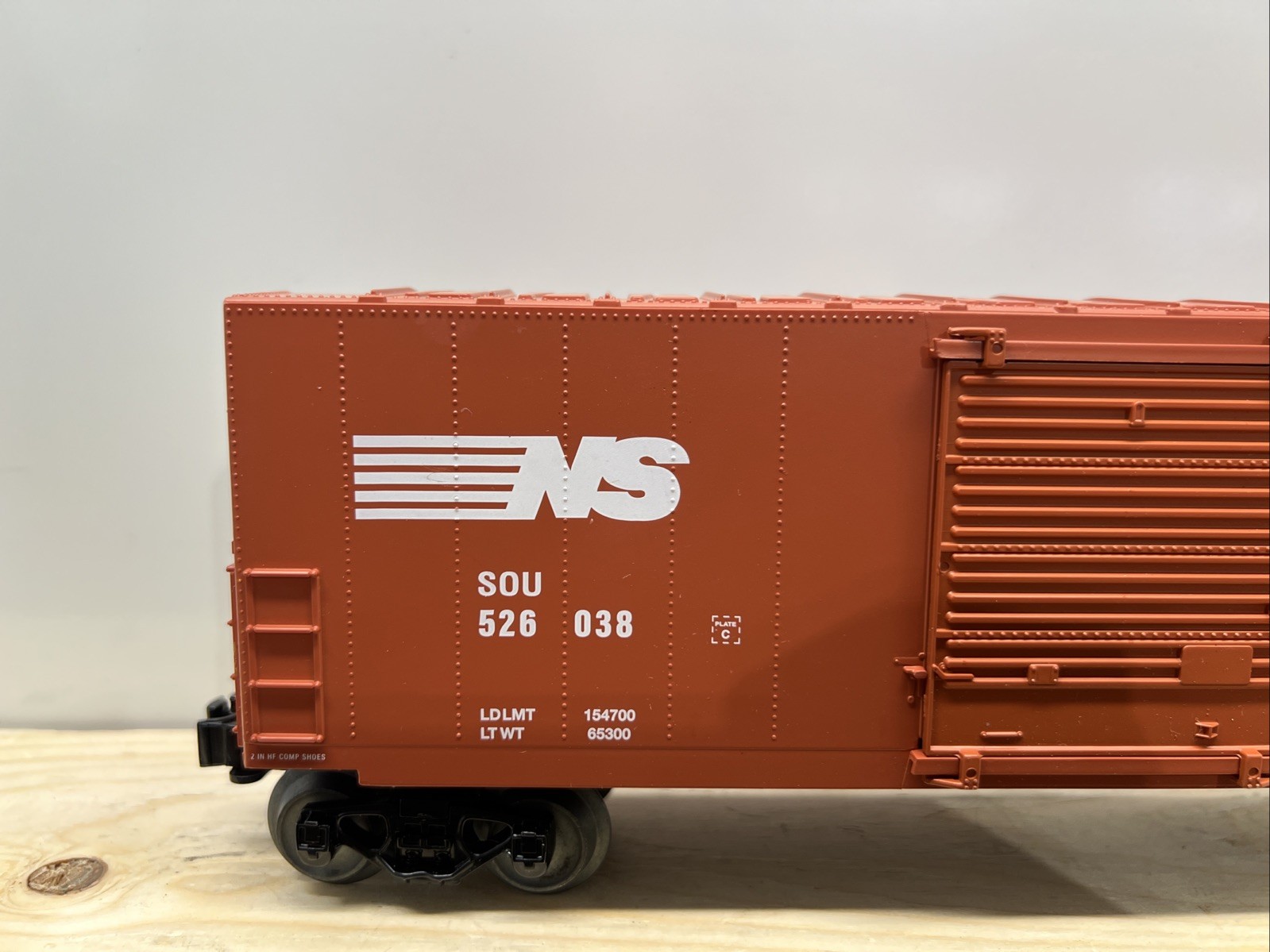 Lionel 6-23052 O Scale Norfolk Southern Smooth Sided Hi-Cube Boxcar