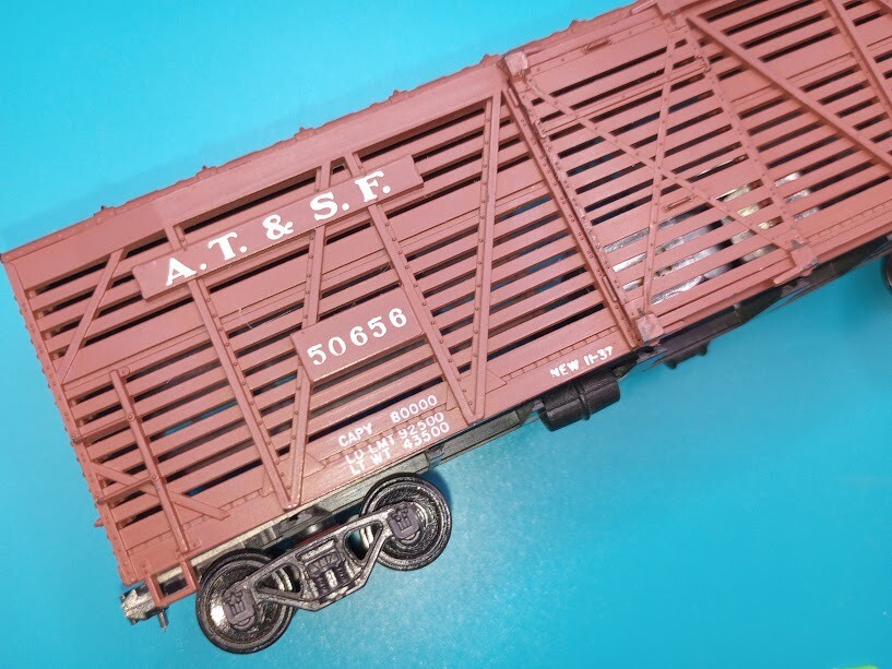 ATHEARN HO KIT AT&SF 50658 ATCHISON TOPEKA & SANTA FE STOCK CAR READY TO GO