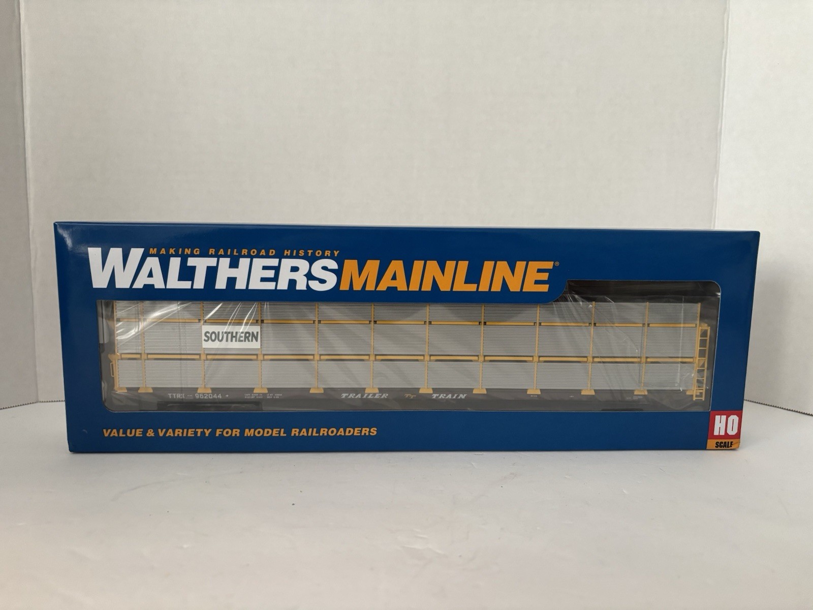 Walthers HO Scale Southern RR 89′ Tri-Level Shielded Auto Rack TTRX 962087. NIB