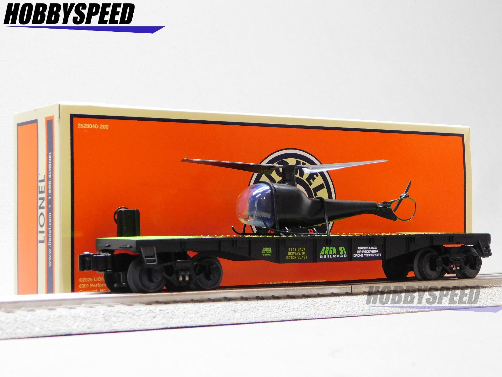 LIONEL AREA 51 UFO RECOVERY HELICOPTER FLATCAR O GAUGE train 2528040 NEW