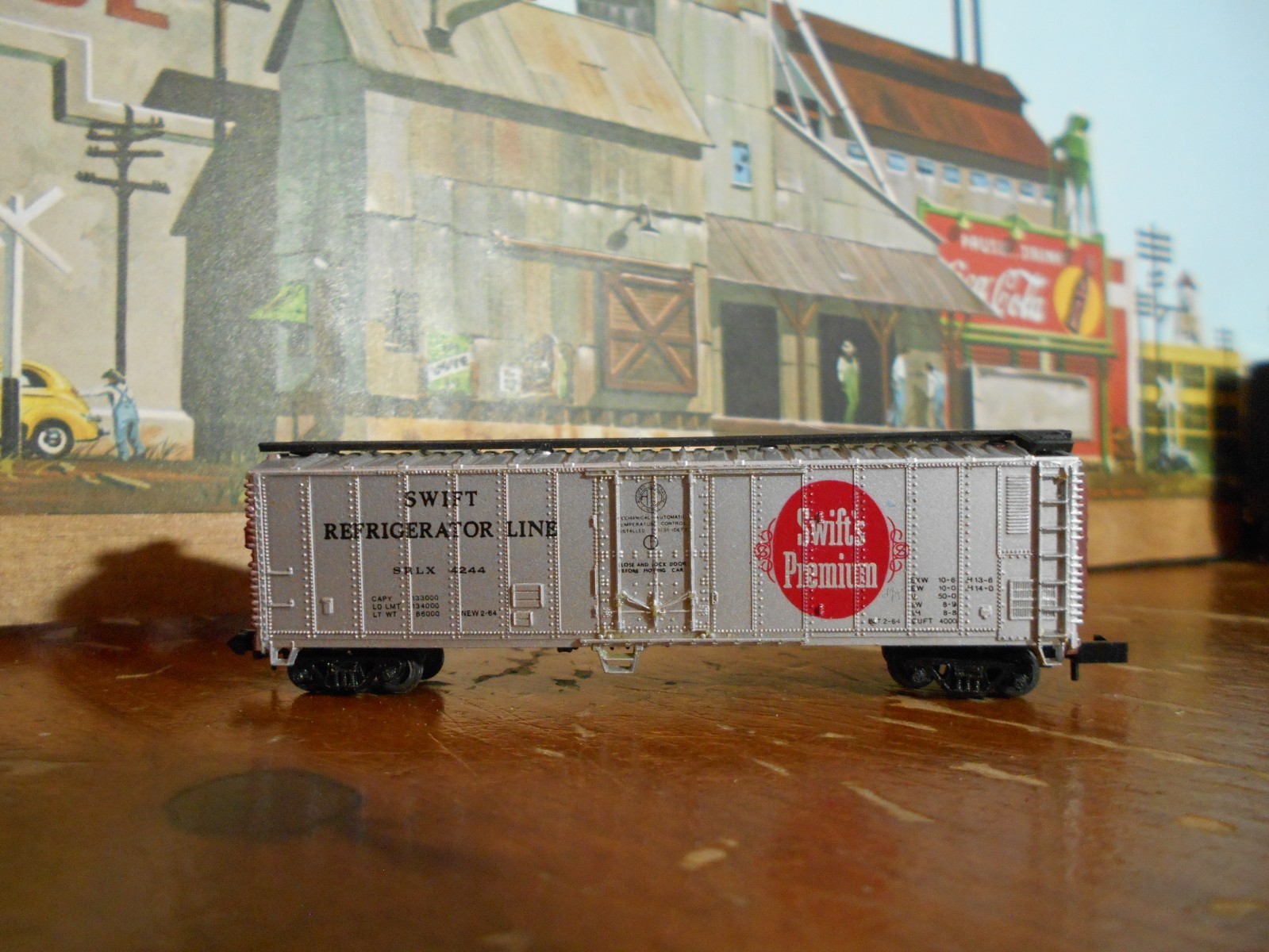 N Scale Trains Bachmann Swift Refrigerator Car #SRLX4244