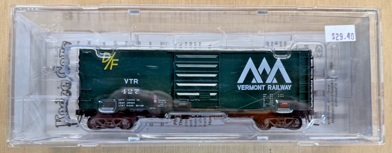 HO Kadee RTR #5265-40′ Single 8′ door-Vermont Railway VTR 427- USED