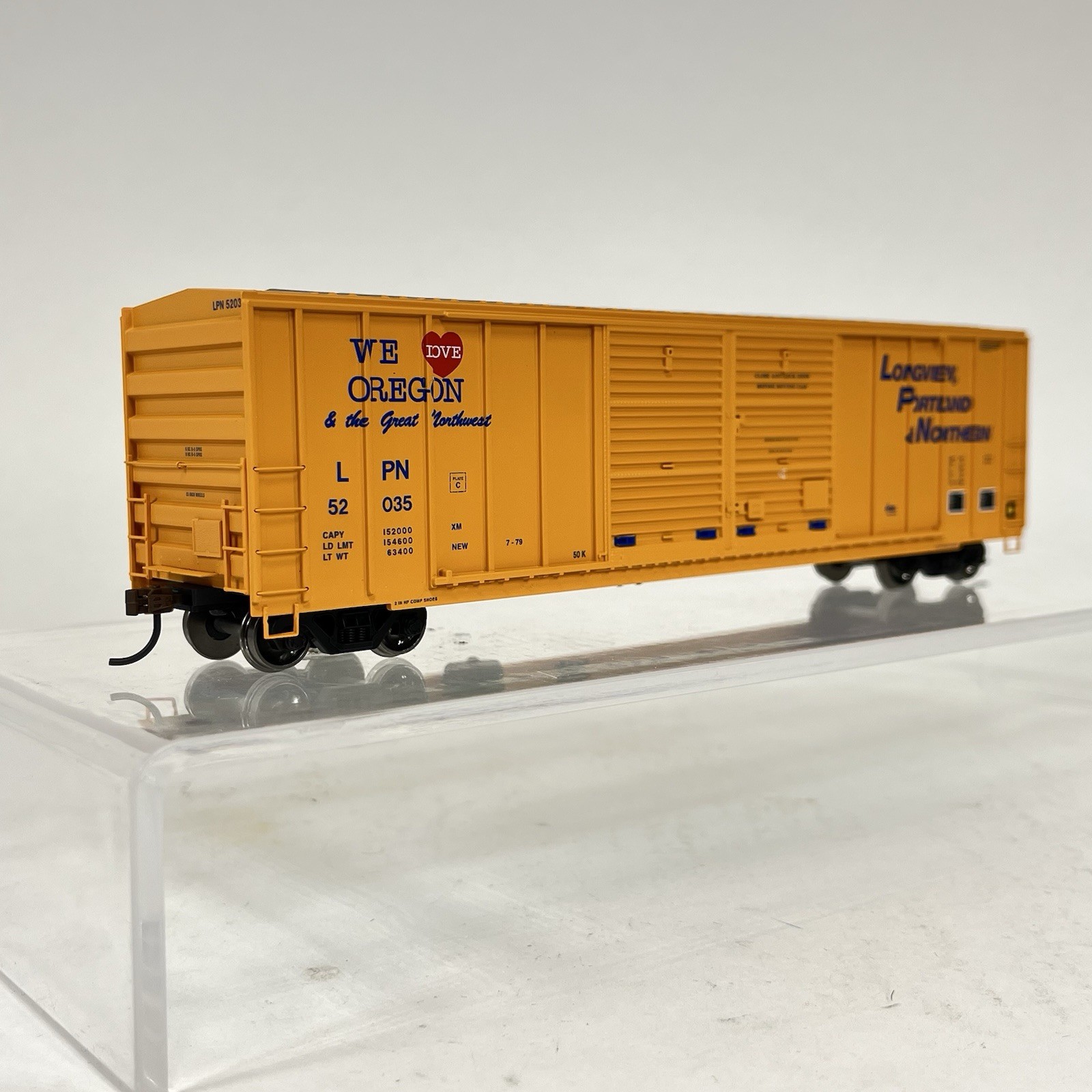 NIB Athearn HO Longview Portland & Northern LPN #52035 50’ Centered Double Door