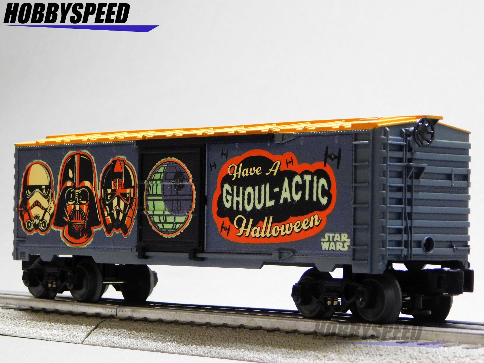 LIONEL STAR WARS HALLOWEEN BOXCAR O GAUGE GLOW IN THE DARK train car 2528890 NEW