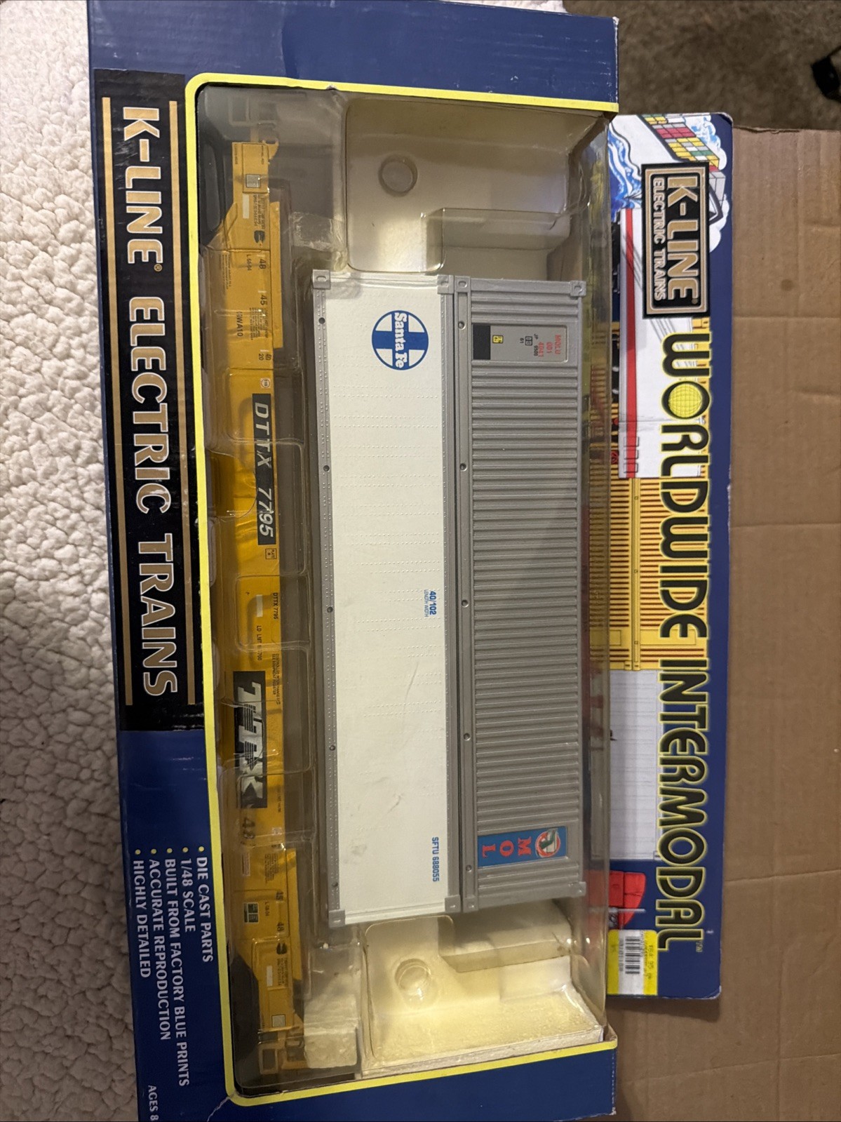 K-Line Worldwide Intermodal TTX & Santa Fe W/2 Containers k-7795
