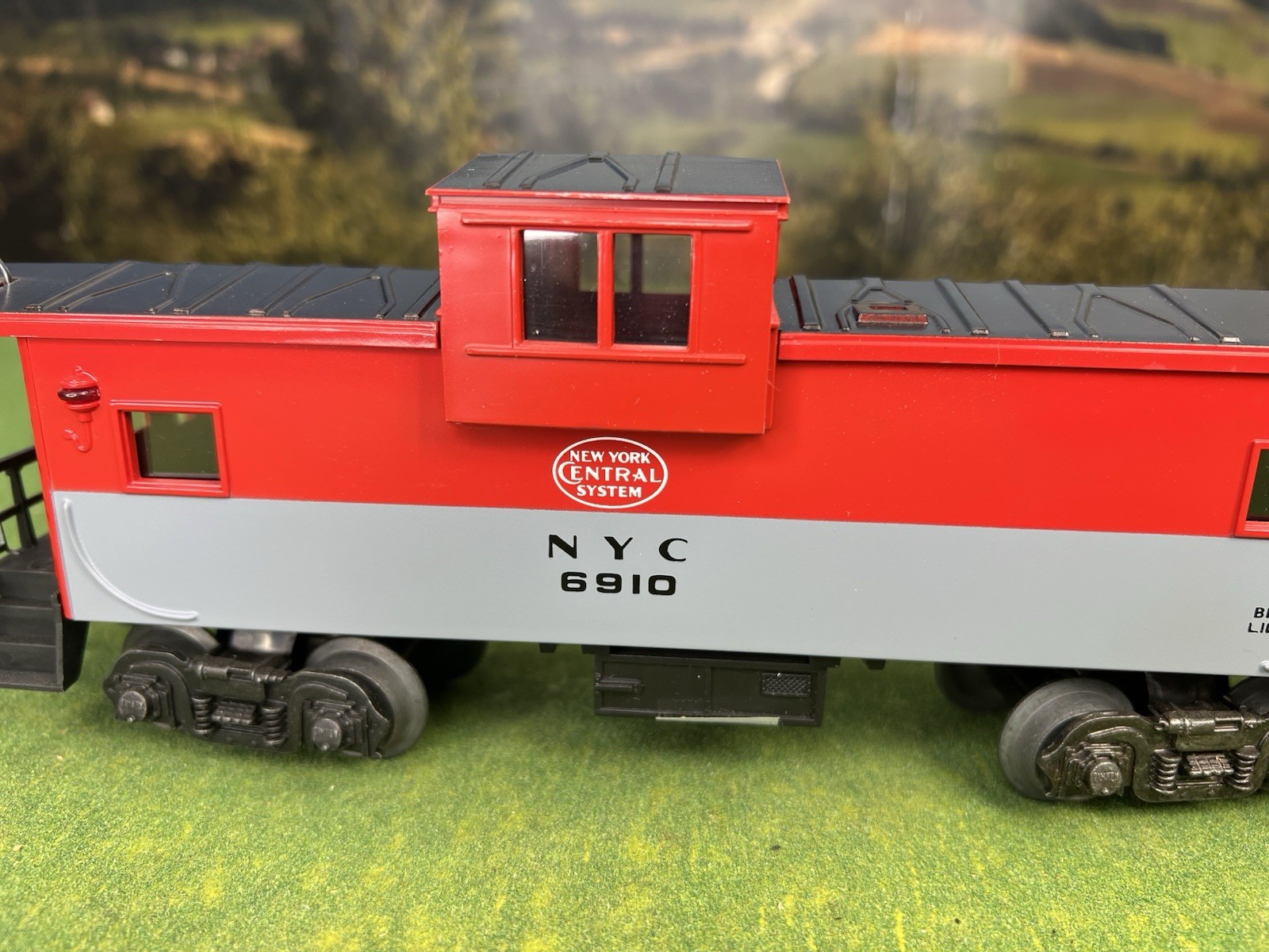 LIONEL 6-6910 O GAUGE EXTENDED VISION CABOOSE NEW YORK CENTRAL 1984 NIB