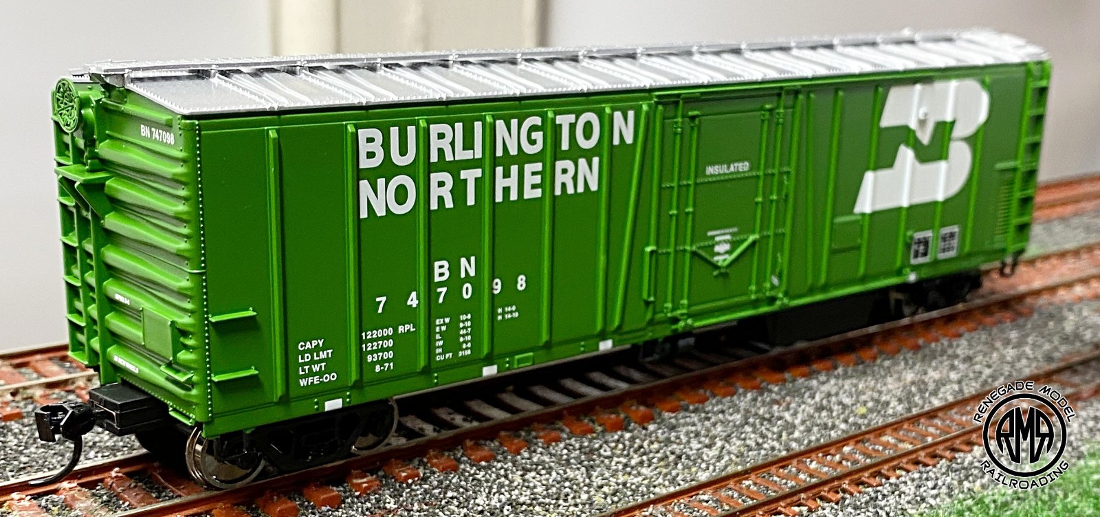 Walthers Mainline HO BN 50′ Mechanical Reefer Lot (5 Cars) 910-3778/3779/3780