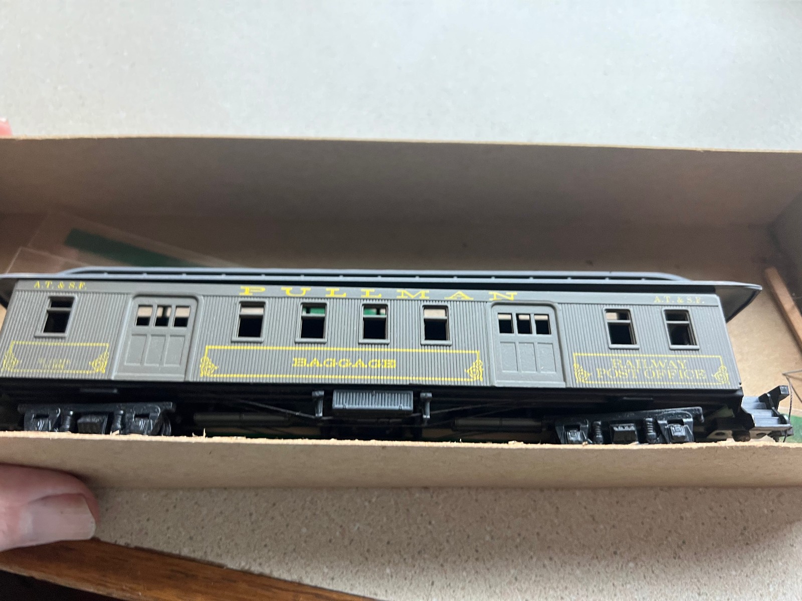 Roundhouse HO Scale 50′ Overland Pullman Baggage Santa Fe RTR KDs #5024 OB