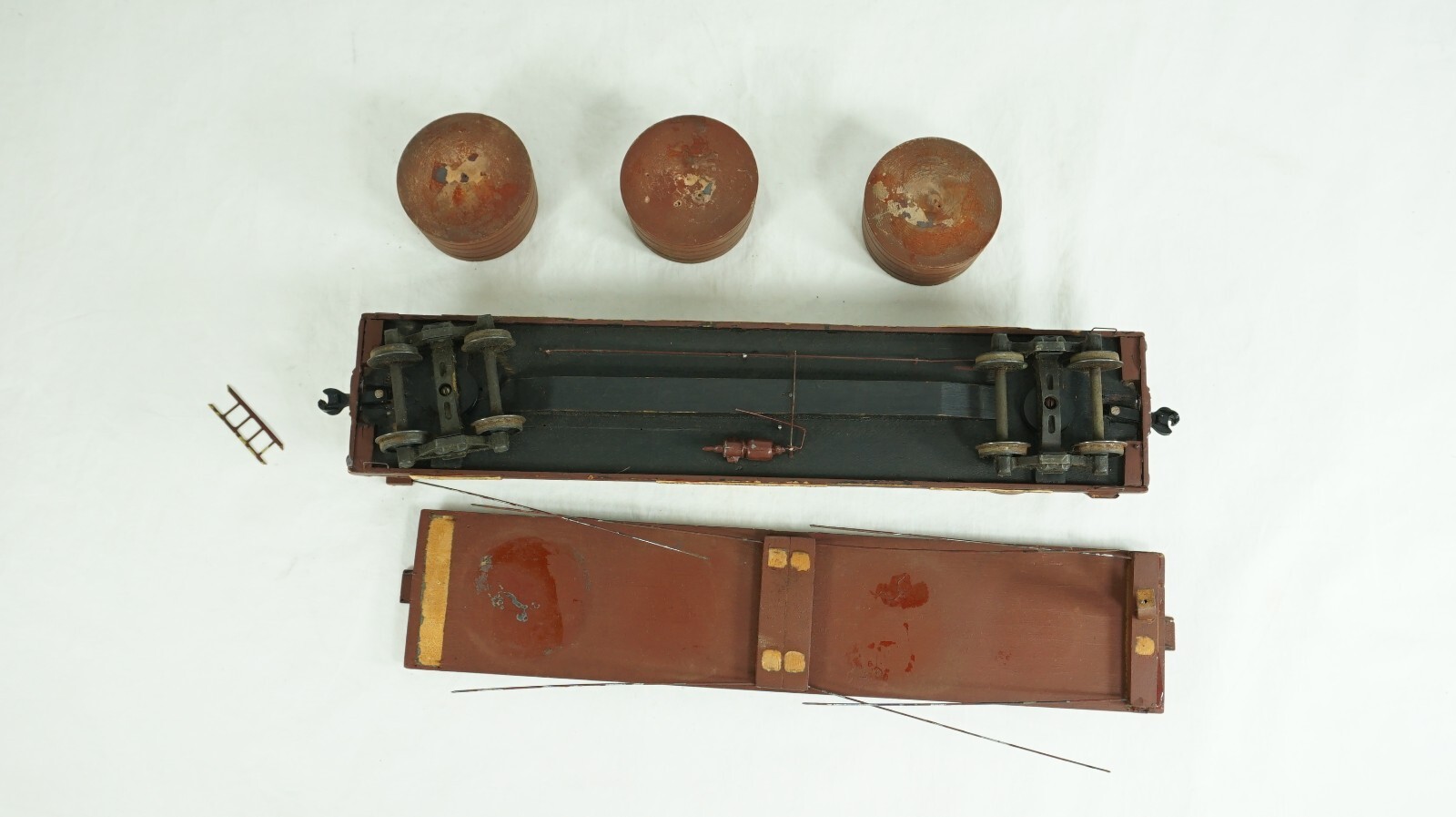 O Scale – Completed Wood & Metal Kit U-Kan-Plate Silver Polish Vat Car ARJX B10