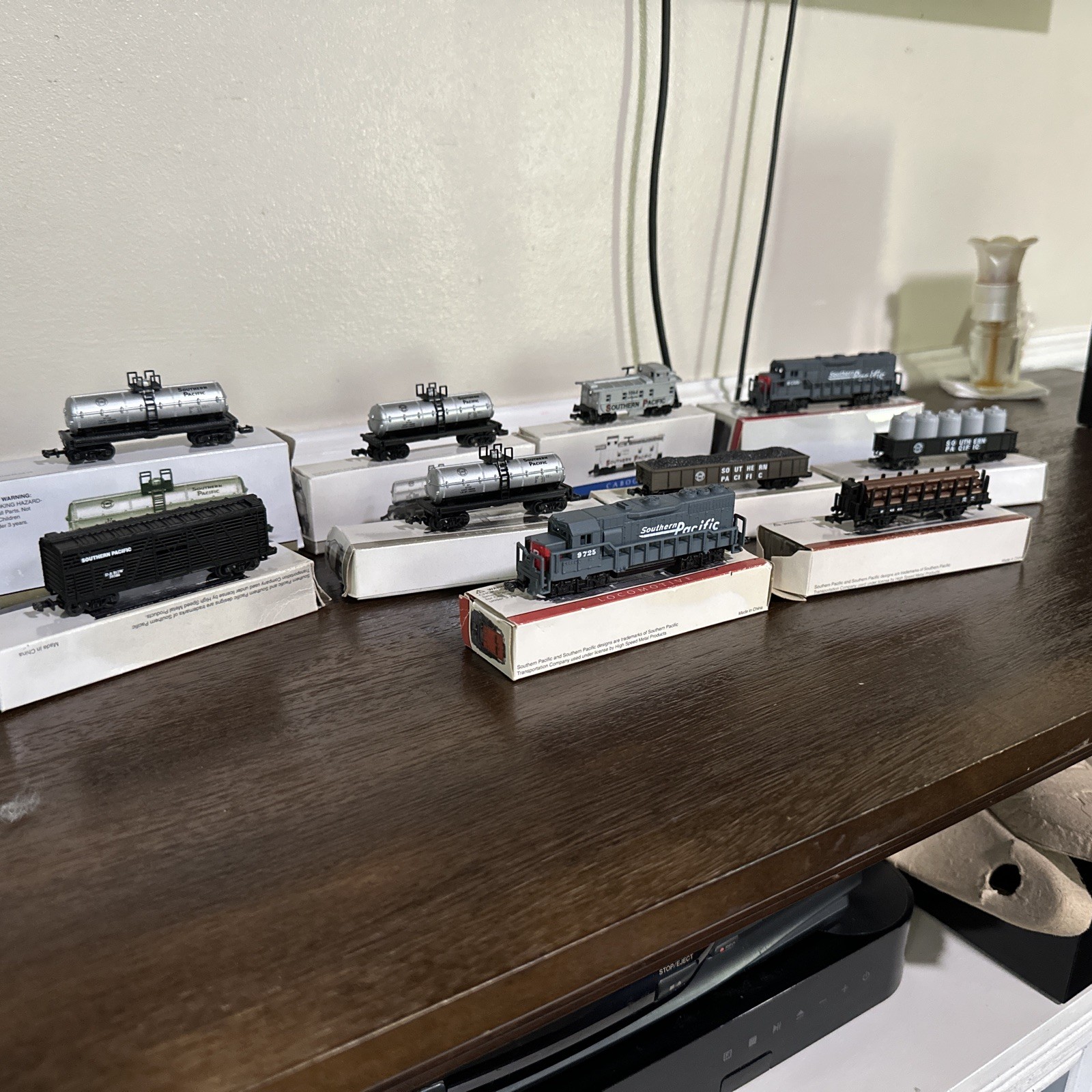 Lot of 10 Vintage Southern Pacific Trains New in Original Box