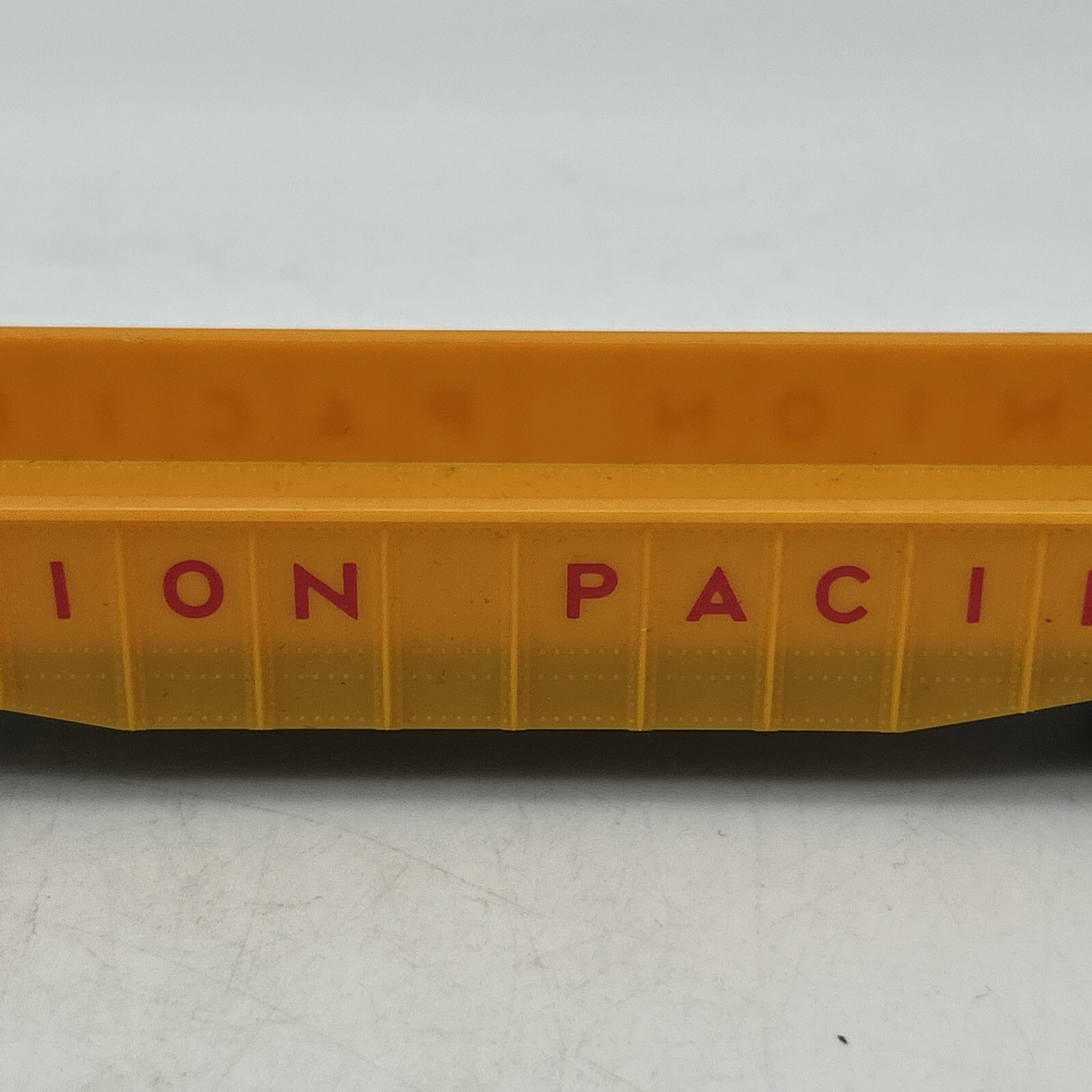 AHM HO Union Pacific 50’ Gondola Car Model Railroad Rolling Stock Freight Car