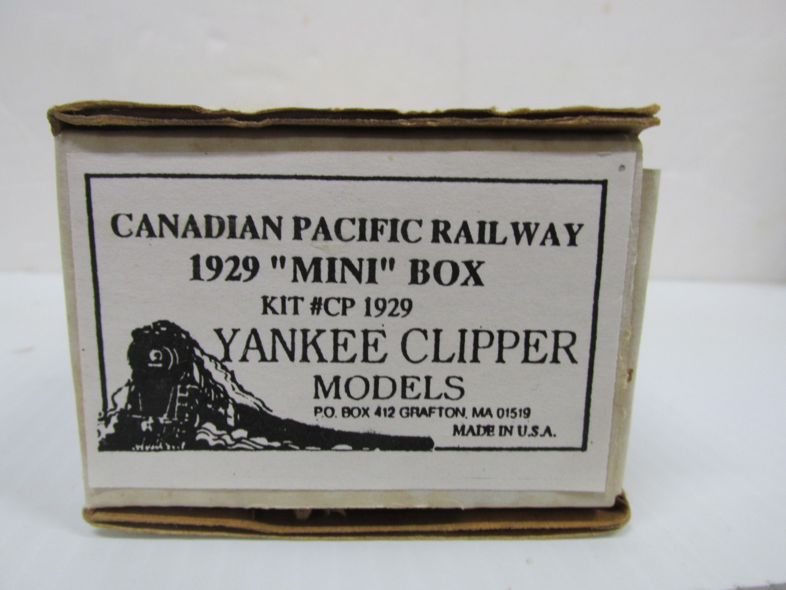 YANKEE CLIPPER # CP 1929~ CANADIAN PACIFIC “MINI” BOX CAR-RESIN KIT~HO SCALE~L-B