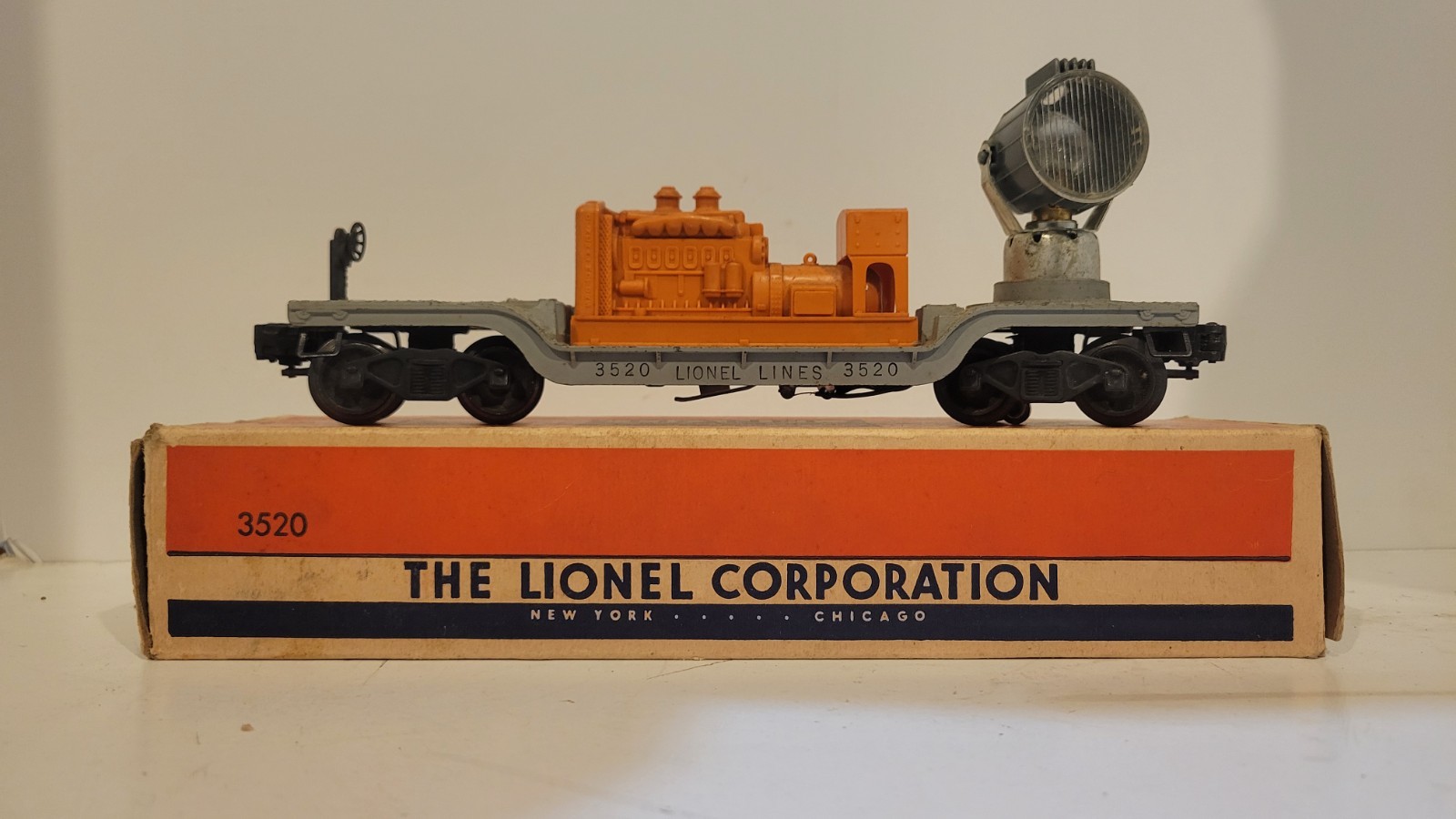 Lionel Electric Trains Operating Searchlight Car 6-3520 O 027 Gauge Needs Bulb