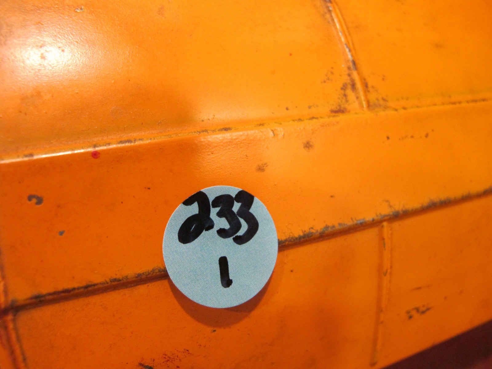 Lionel No. 513 Standard Gauge Olive Green/Orange Roof Cattle Car – 1927-1938