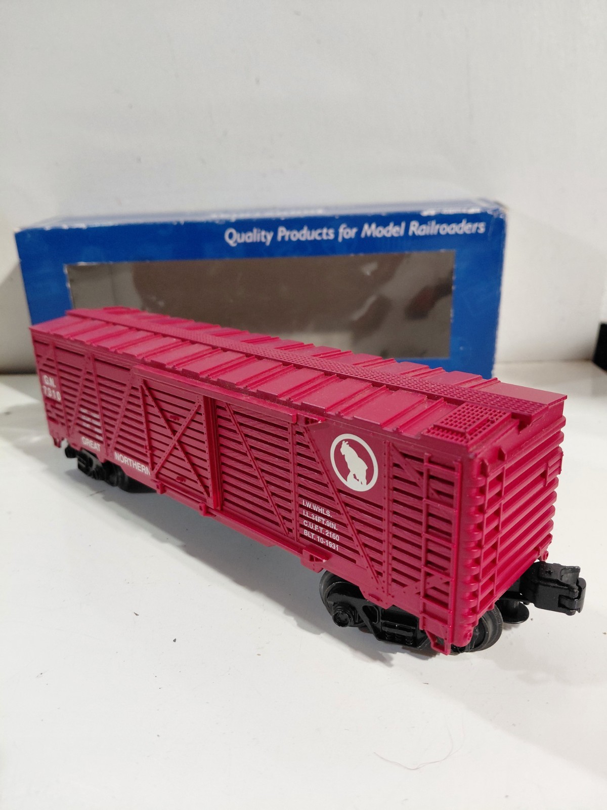 Industrial Rail 3002 O Gauge Model Railroad Great Northern Cattle Car w/Box