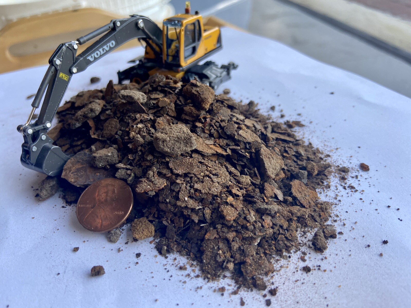 HO Scale Rust Each Bag Has 4oz Of A Mix Of Chips And Fine Rust Enough For 4 Cars
